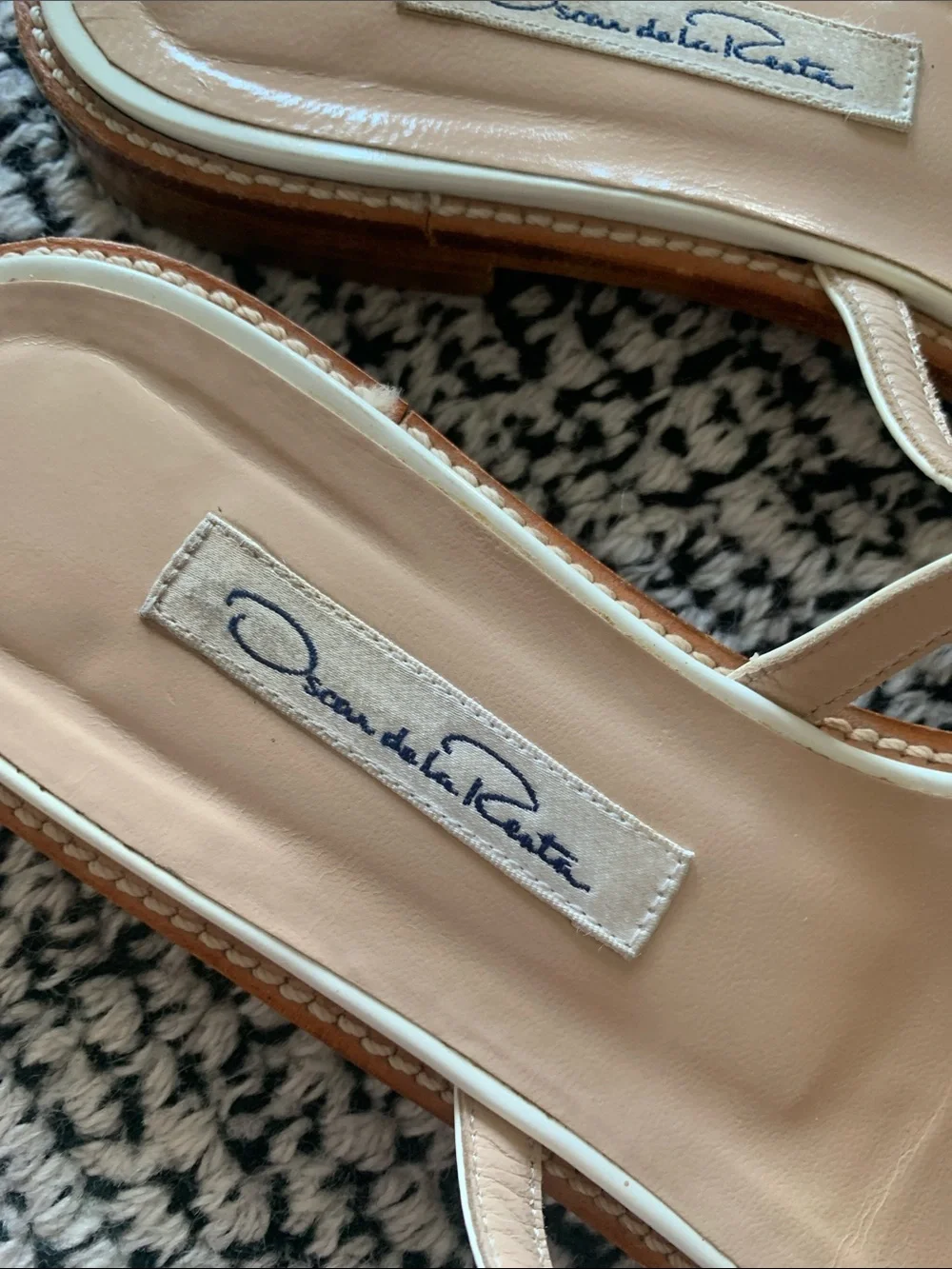 Oscar de la Renta chic slides